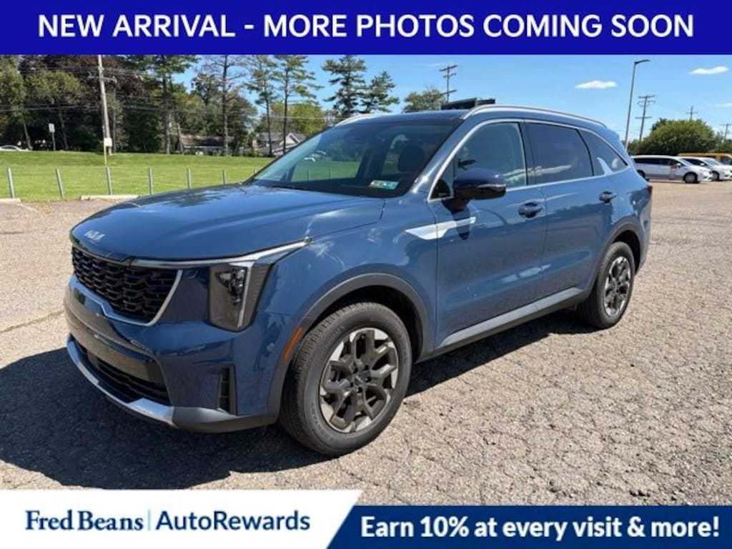 Certified 2025 Kia Sorento S SUV