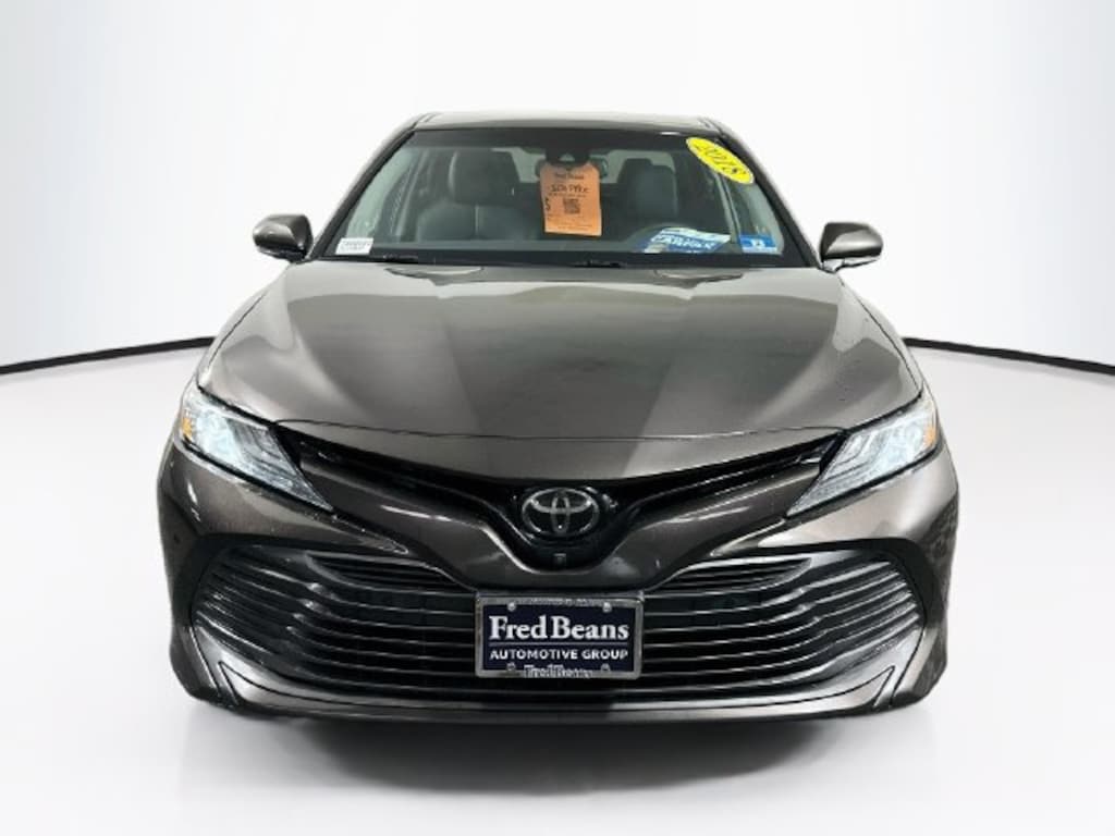 Used 2018 Toyota Camry XLE Sedan
