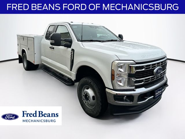 2026 Ford F-350 Super Duty Chassis Cab