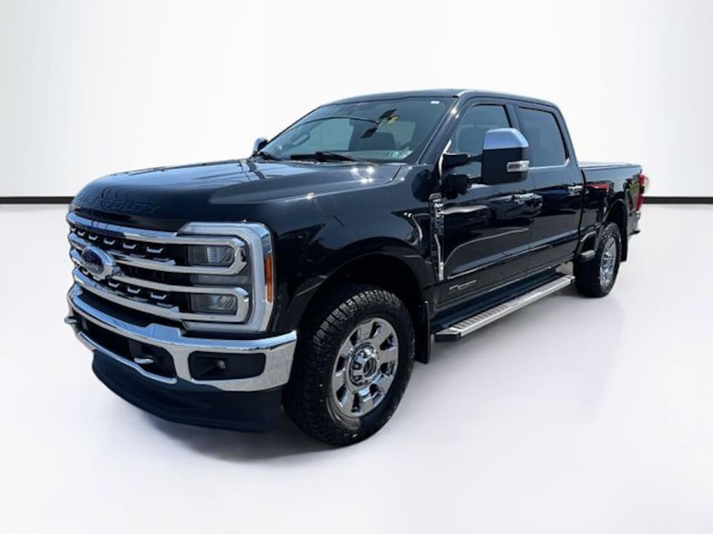 Certified 2023 Ford F-250SD Lariat Truck Crew Cab