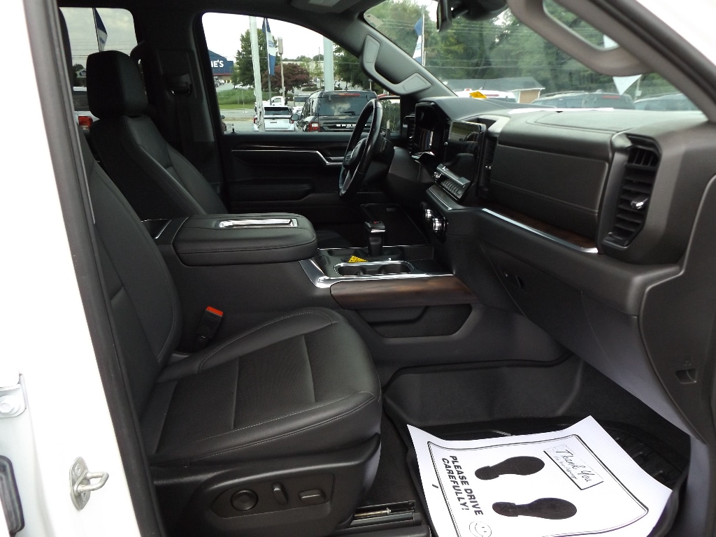 Used 2022 GMC Sierra SLT Crew Cab