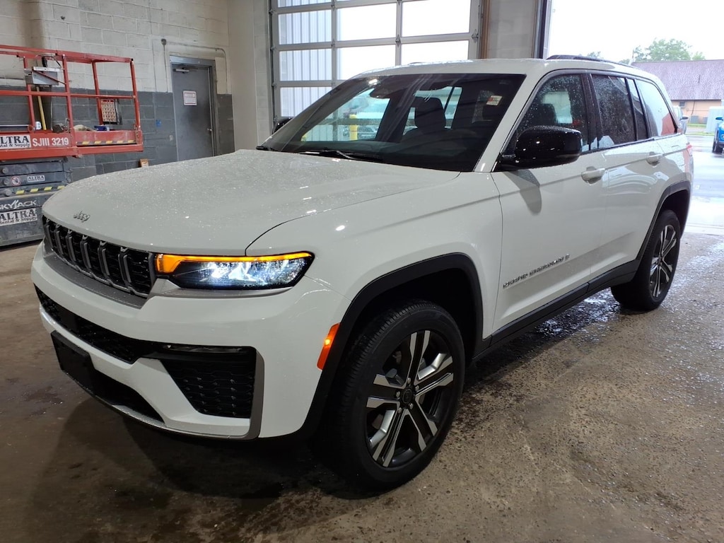 New 2027 Jeep Grand Cherokee Limited Sport Utility