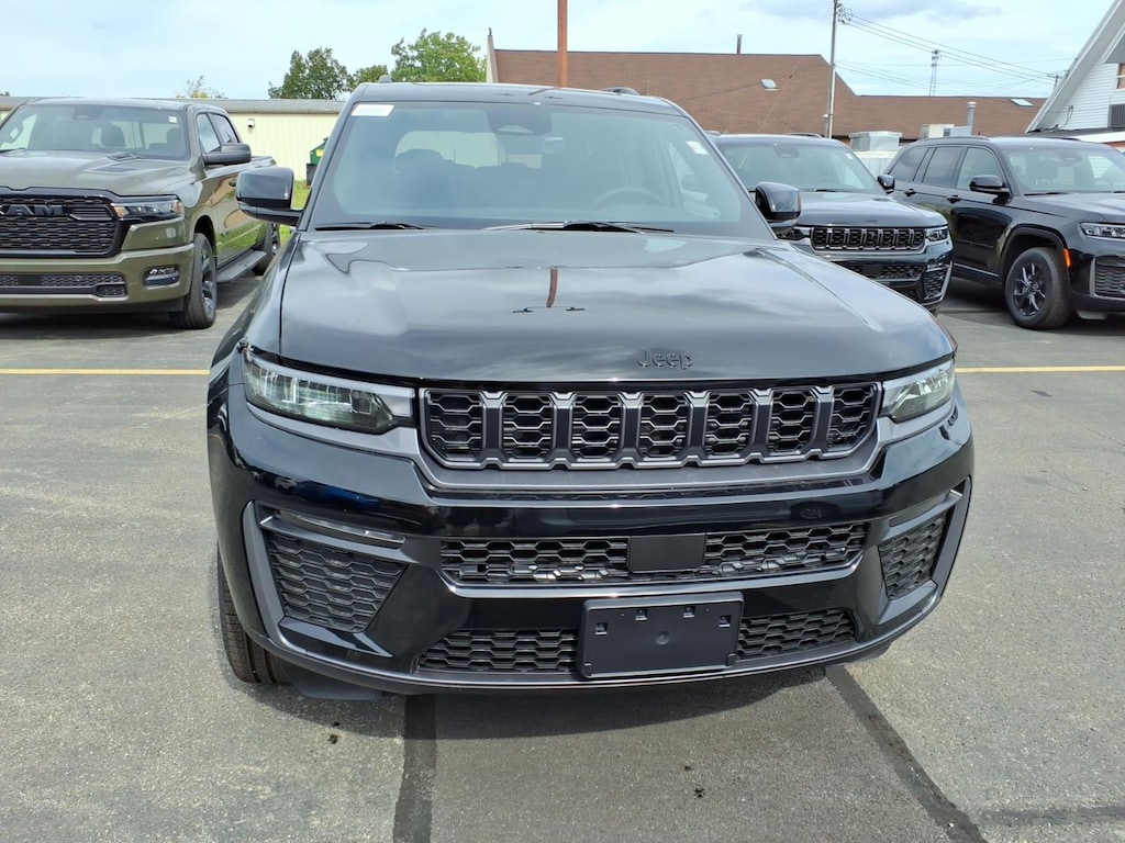 New 2027 Jeep Grand Cherokee L LIMITED 4X4 Sport Utility