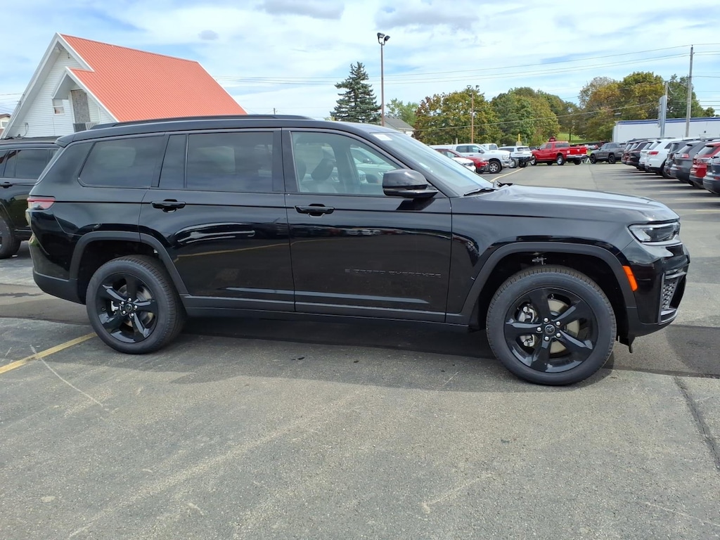 New 2027 Jeep Grand Cherokee L LIMITED 4X4 Sport Utility
