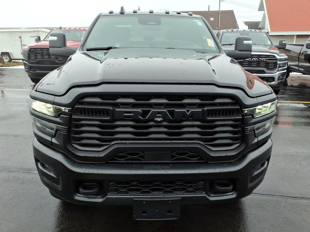 New 2026 Ram 2500 WARLOCK CREW CAB 4X4 6'4 BOX Pickup