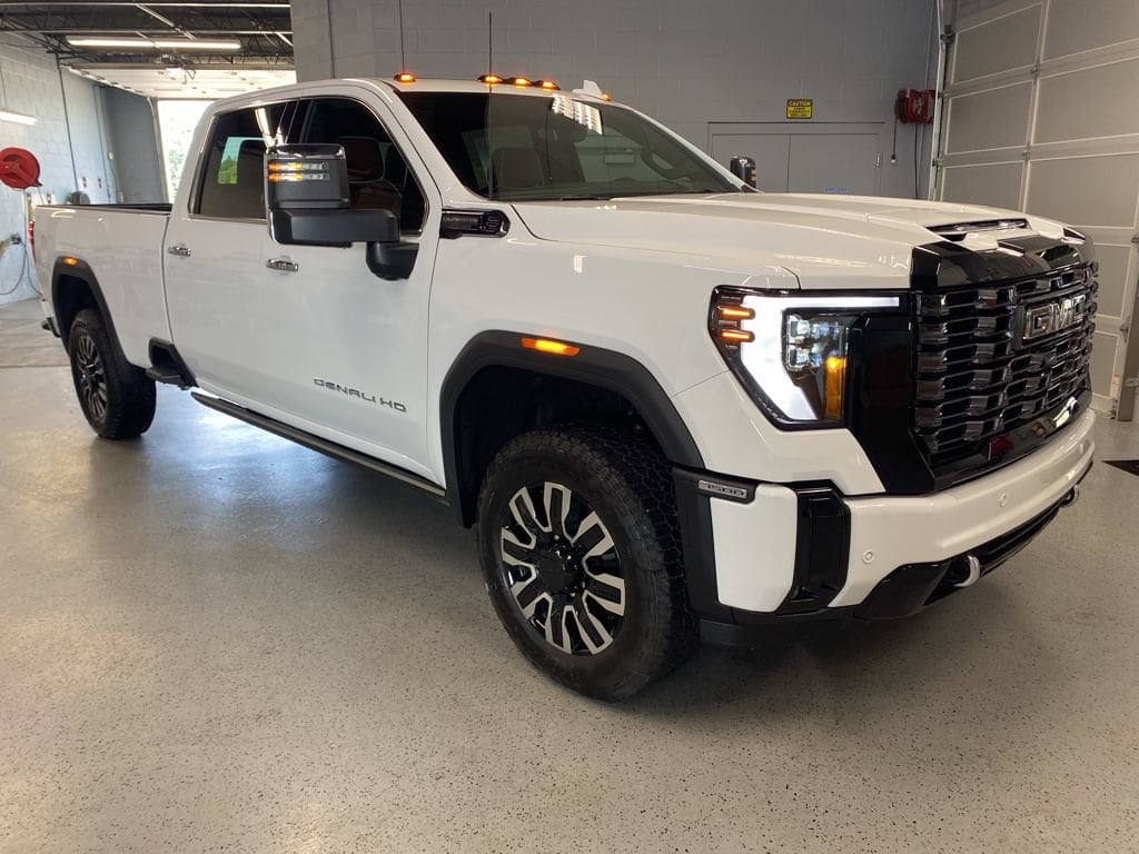 2025 GMC Sierra 3500HD Denali Ultimate