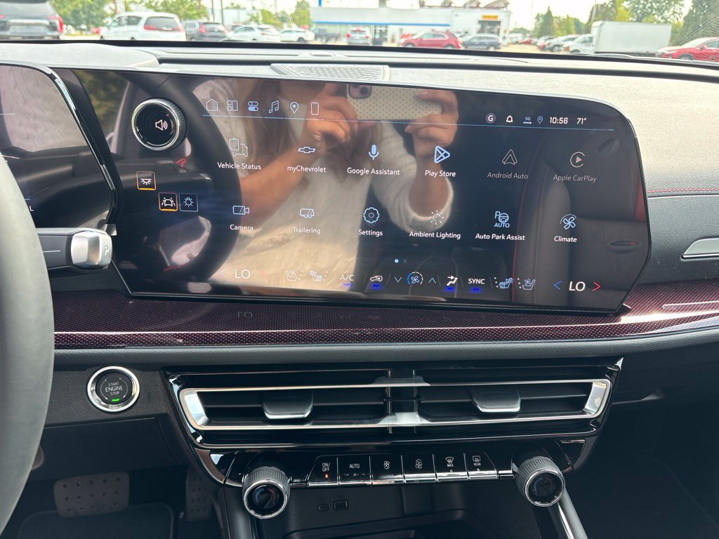 2027 Chevrolet Traverse RS - Photo 17
