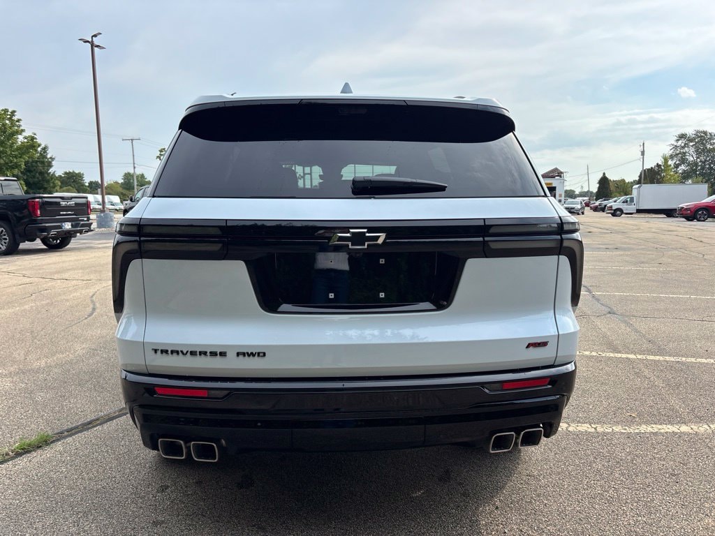 2027 Chevrolet Traverse RS - Photo 6
