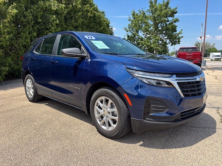 2022 Chevrolet Equinox LS SUV