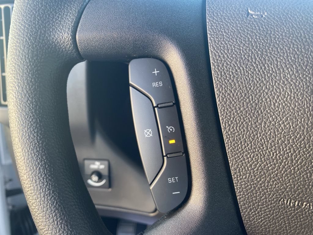 2025 Chevrolet Express Cargo Work Van - Photo 17