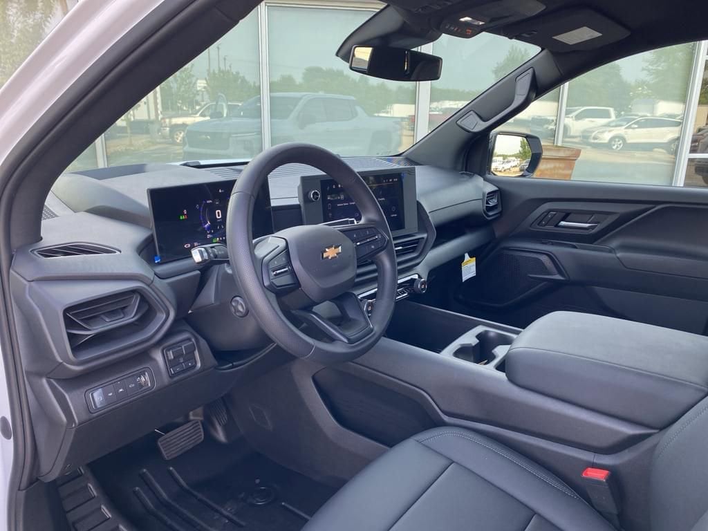 2024 Chevrolet Silverado EV Work Truck - Photo 15