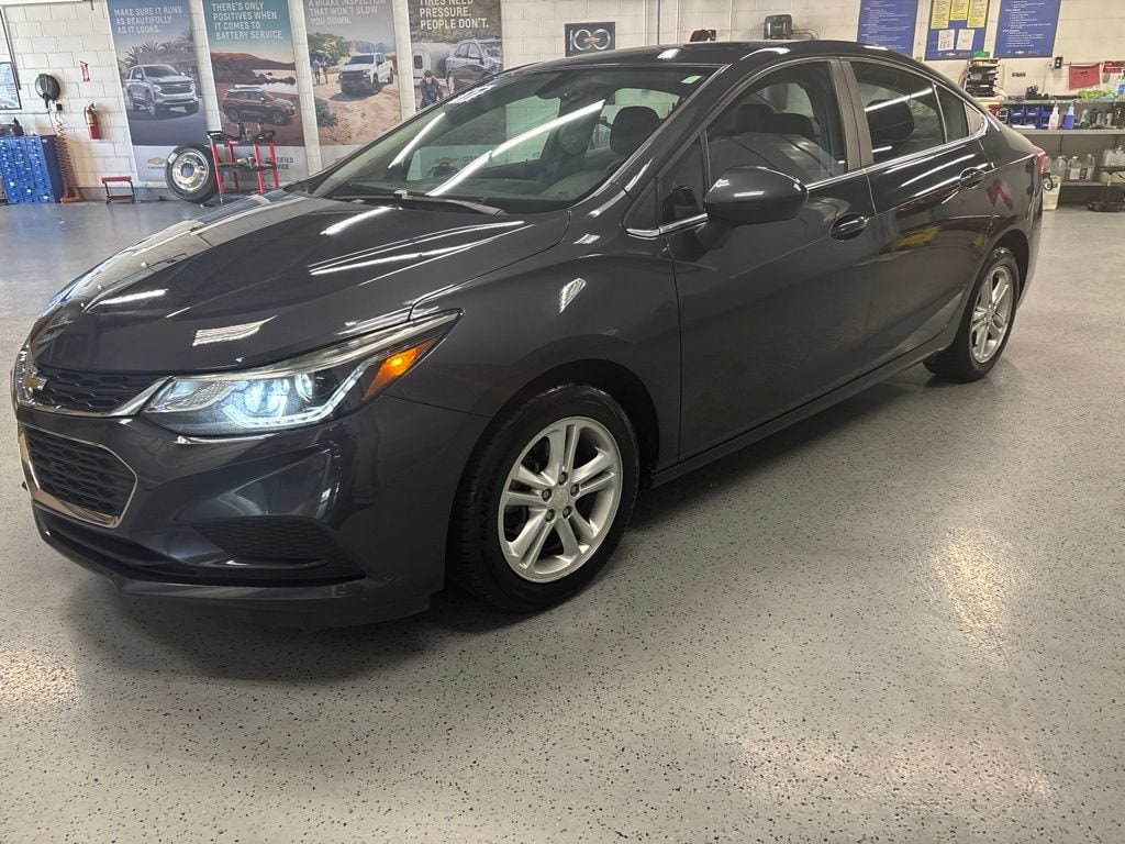 Used 2017 Chevrolet Cruze LT Car