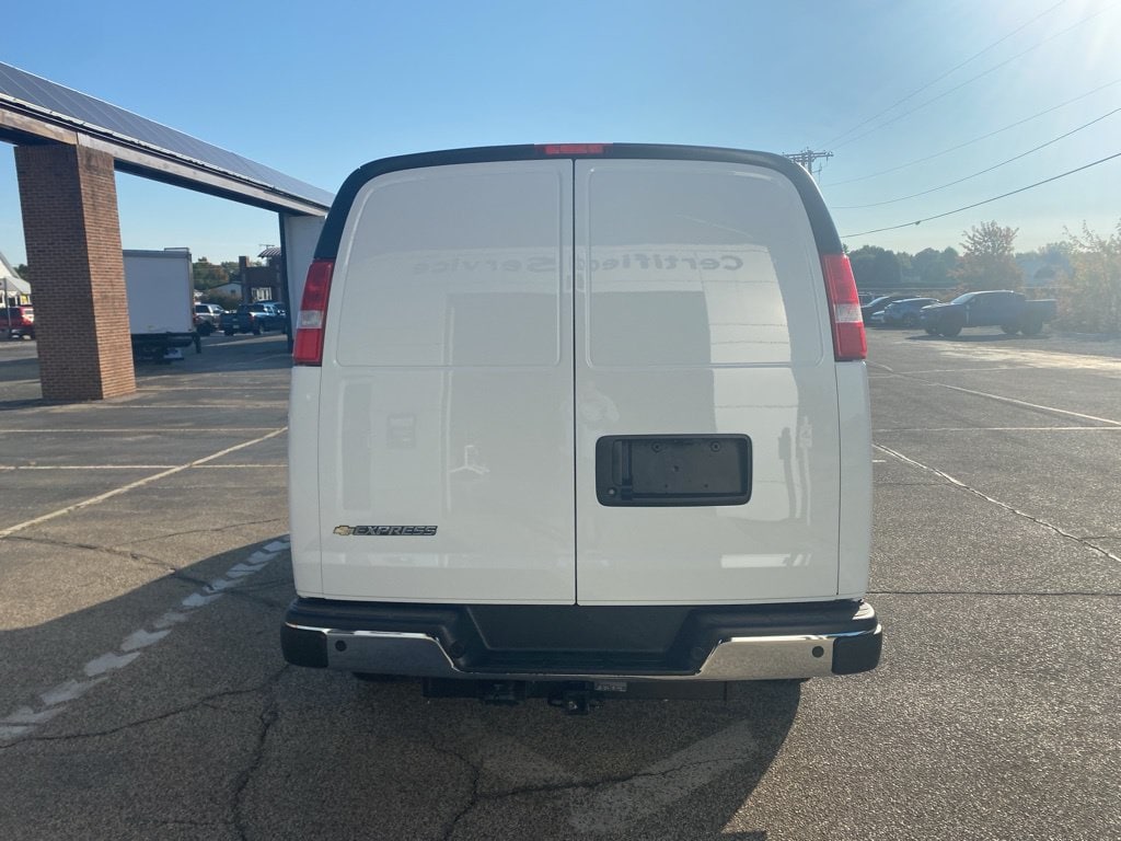 2025 Chevrolet Express Cargo Work Van - Photo 6