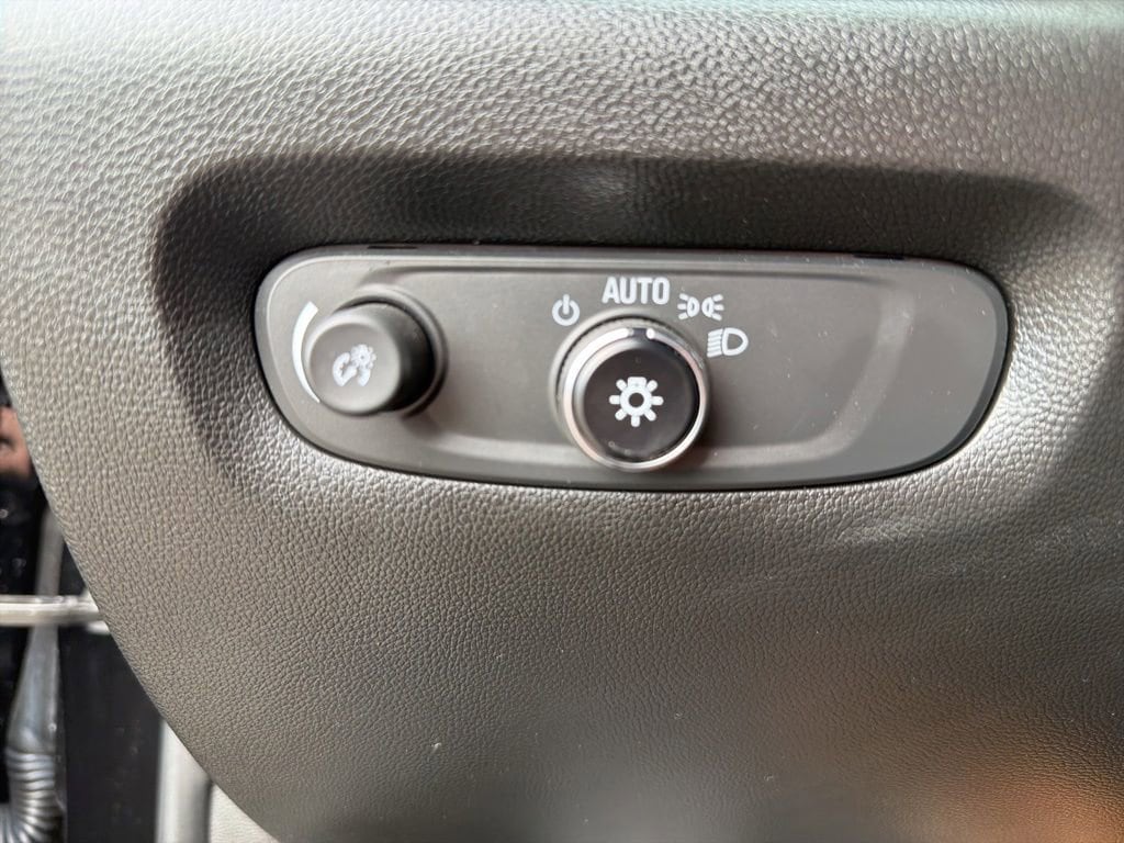 2023 Chevrolet Traverse 1LT - Photo 11