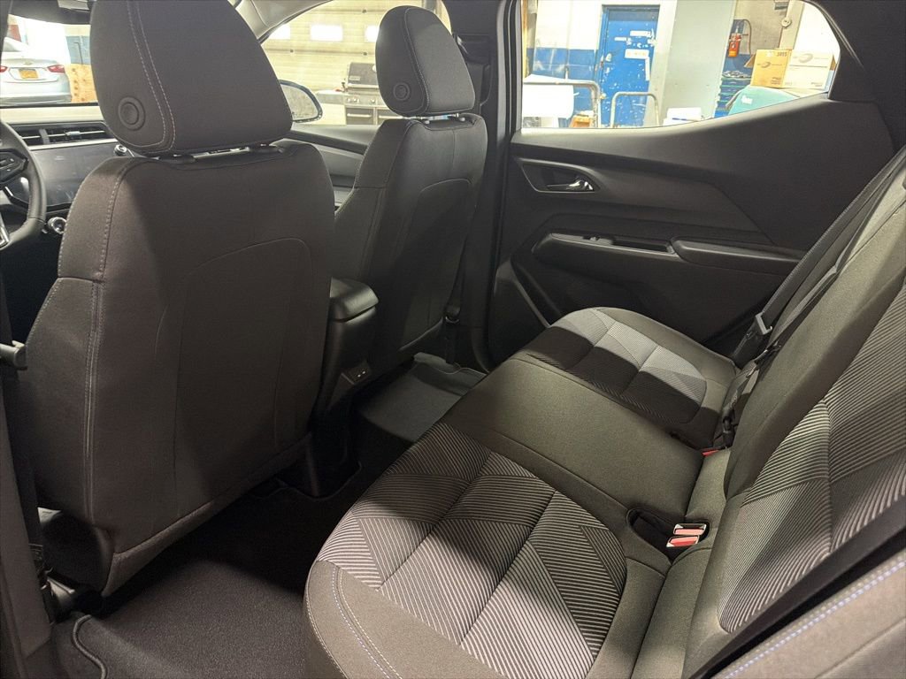2027 Chevrolet Bolt LT - Photo 15