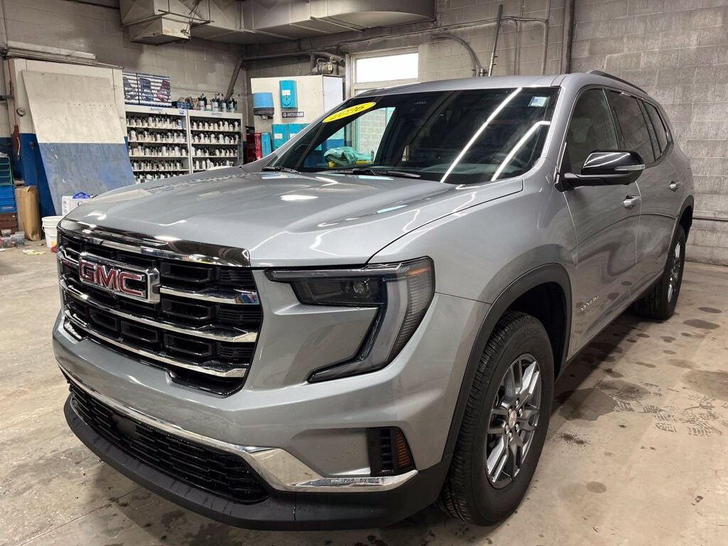 Used 2026 GMC Acadia Elevation SUV