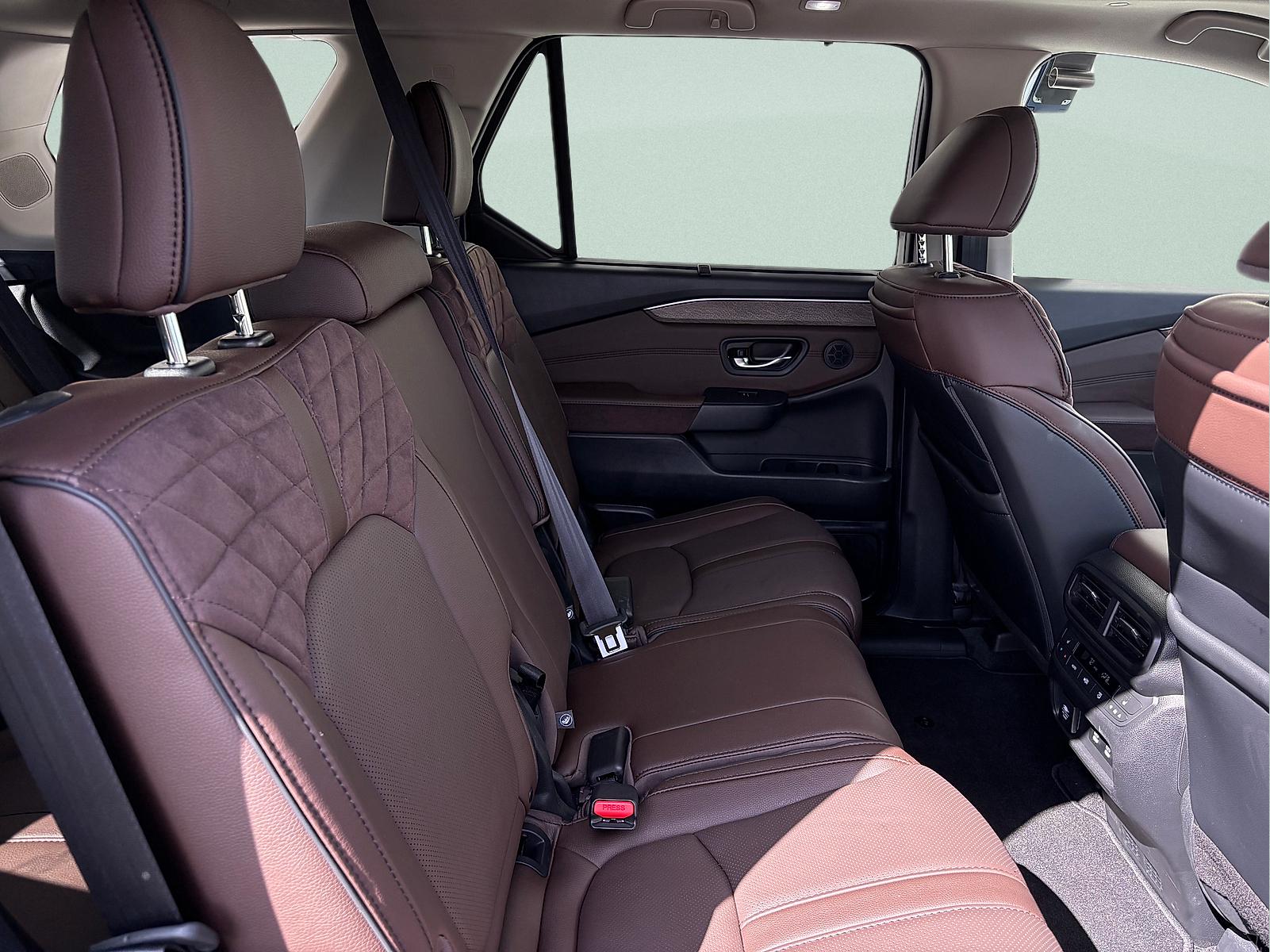 2026 Honda Pilot Elite - Photo 31