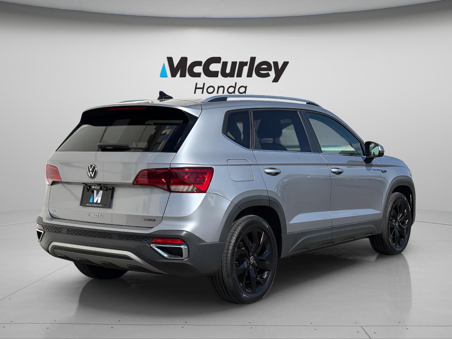 Used 2022 Volkswagen Taos 1.5T SE 4MOTION SUV