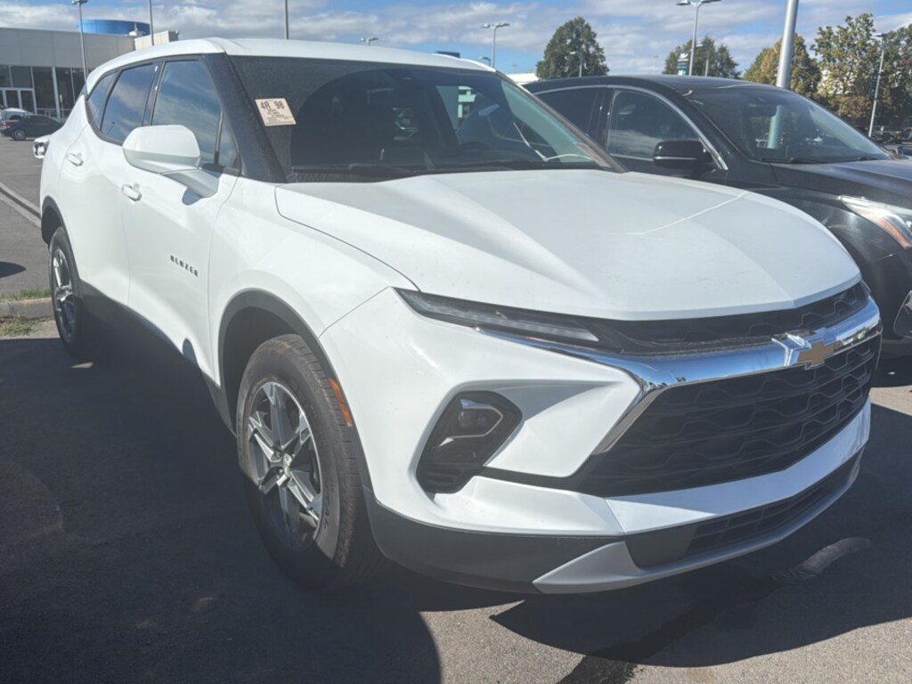 Used 2025 Chevrolet Blazer LT w/2LT SUV