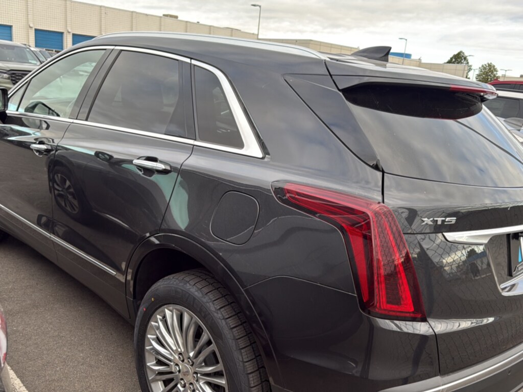 Used 2020 CADILLAC XT5 Luxury SUV