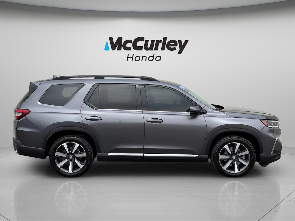 Certified 2025 Honda Pilot SUV
