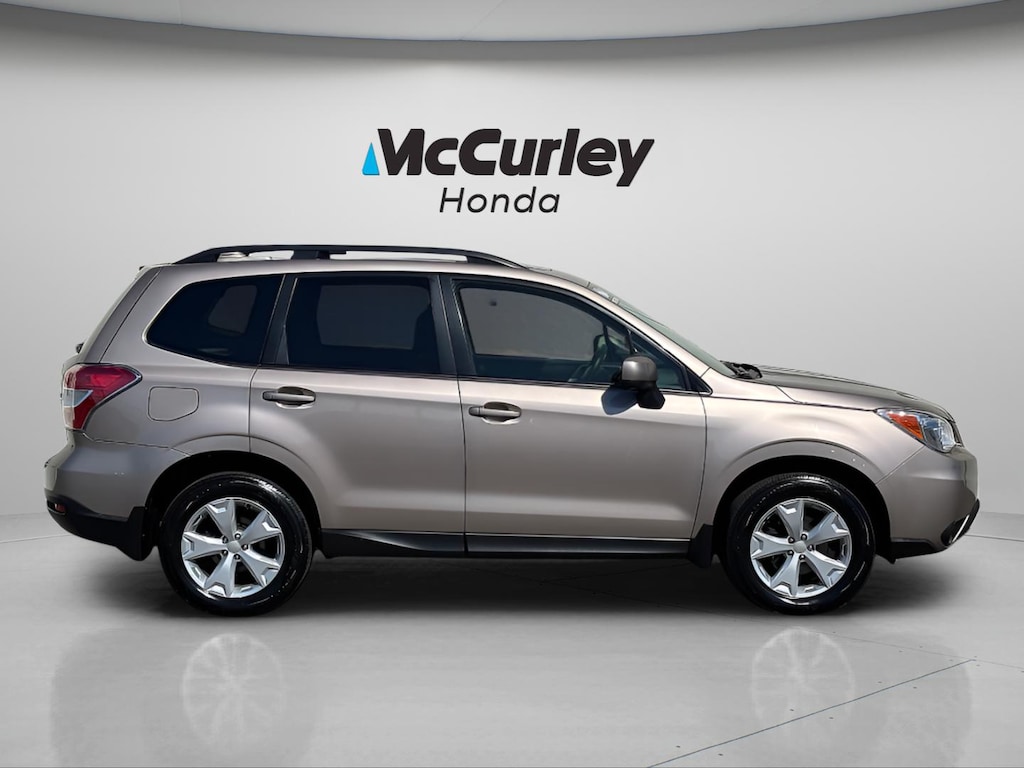 Used 2016 Subaru Forester 2.5i Premium SUV