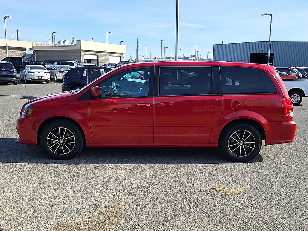 Certified 2016 Dodge Grand Caravan R/T