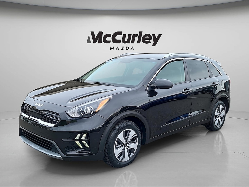Certified 2022 Kia Niro LX