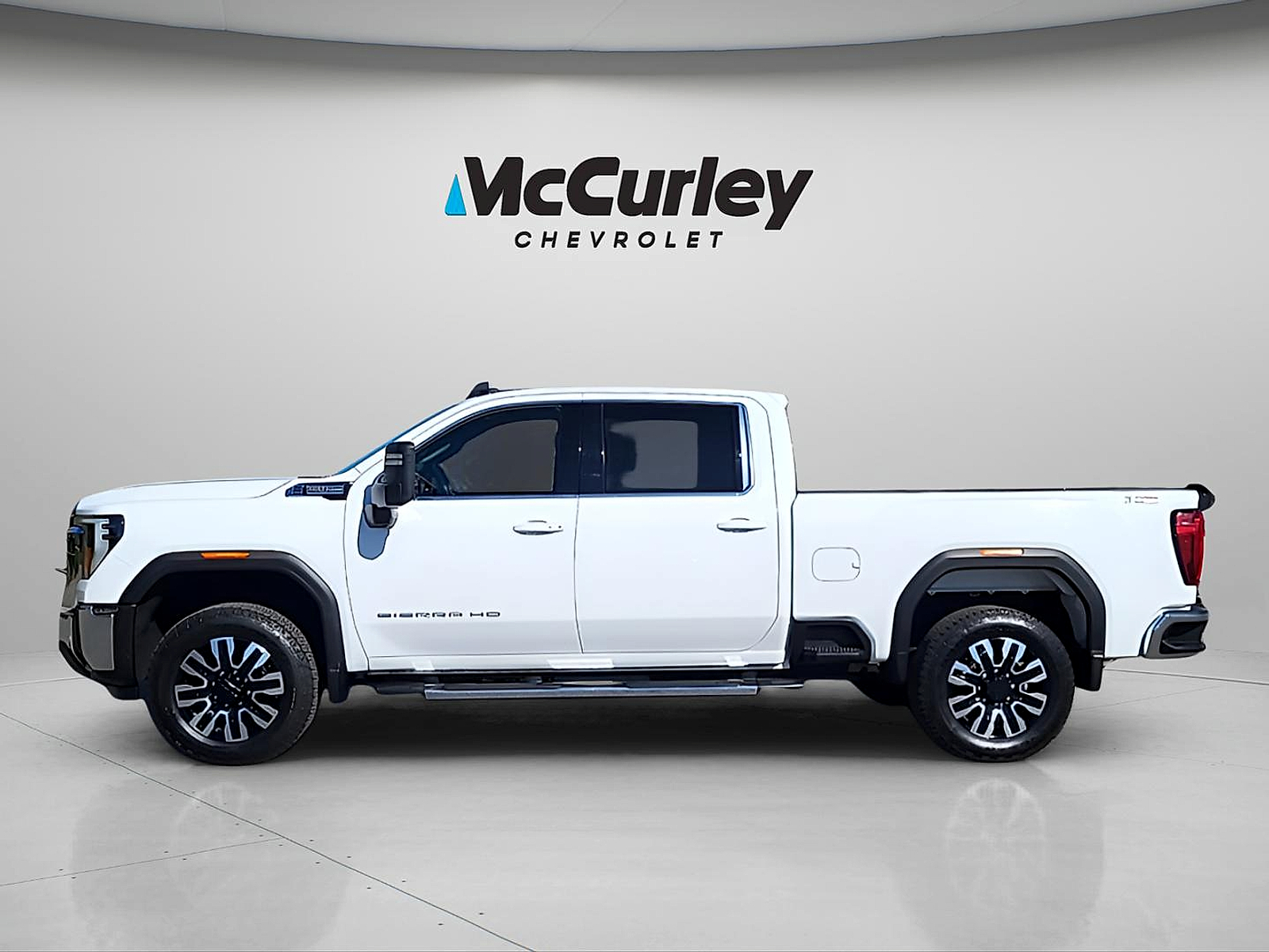 Certified 2024 GMC Sierra 2500HD 4WD Crew Cab Standard Bed SLE