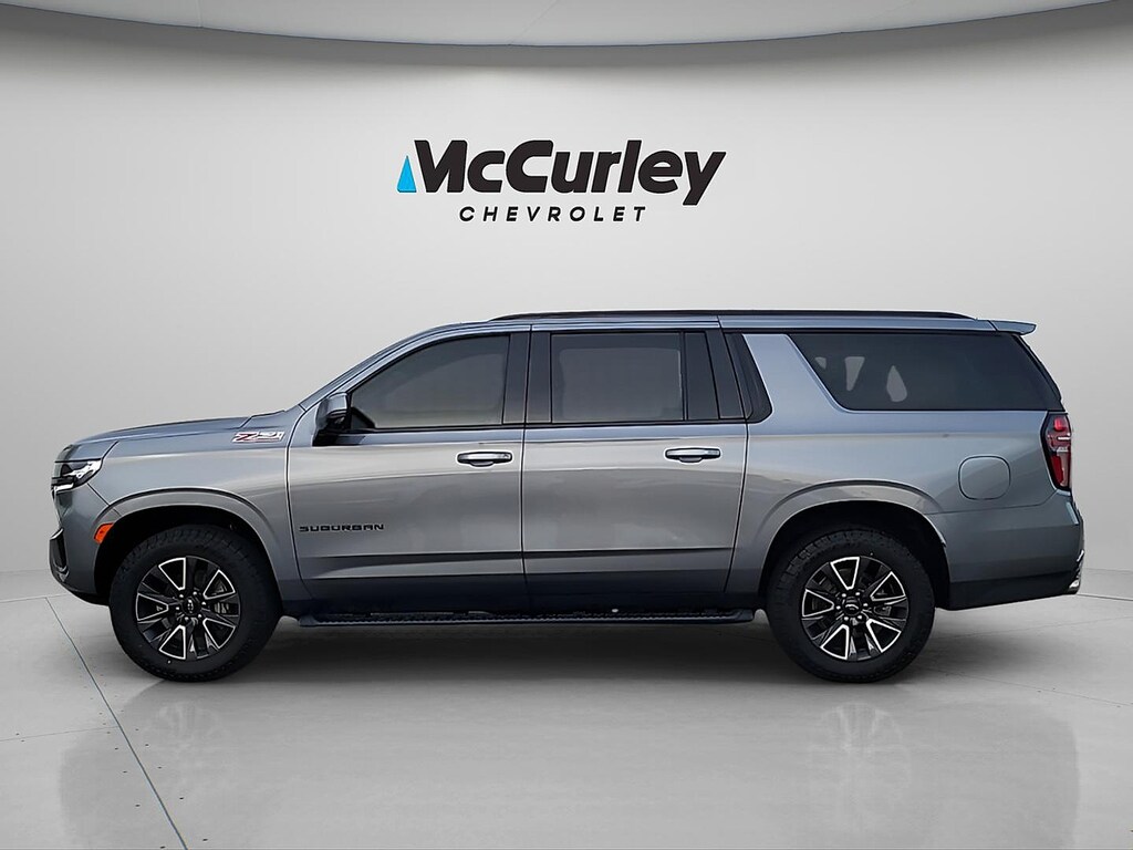 Used 2022 Chevrolet Suburban 4WD Z71