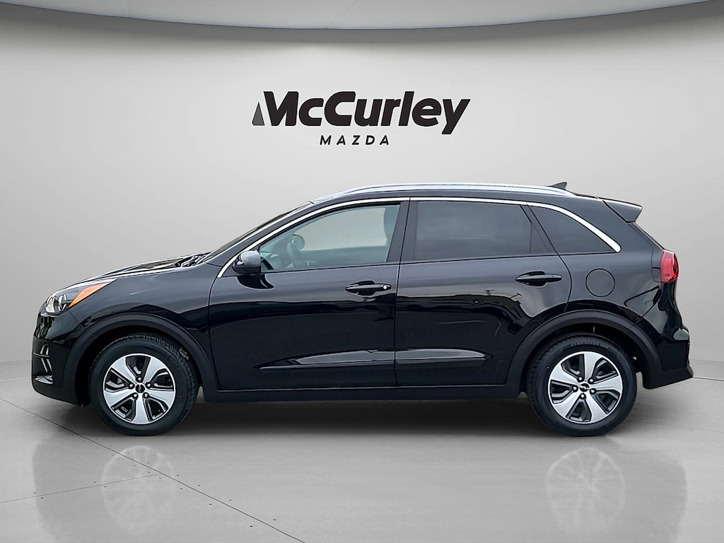 Certified 2022 Kia Niro LX