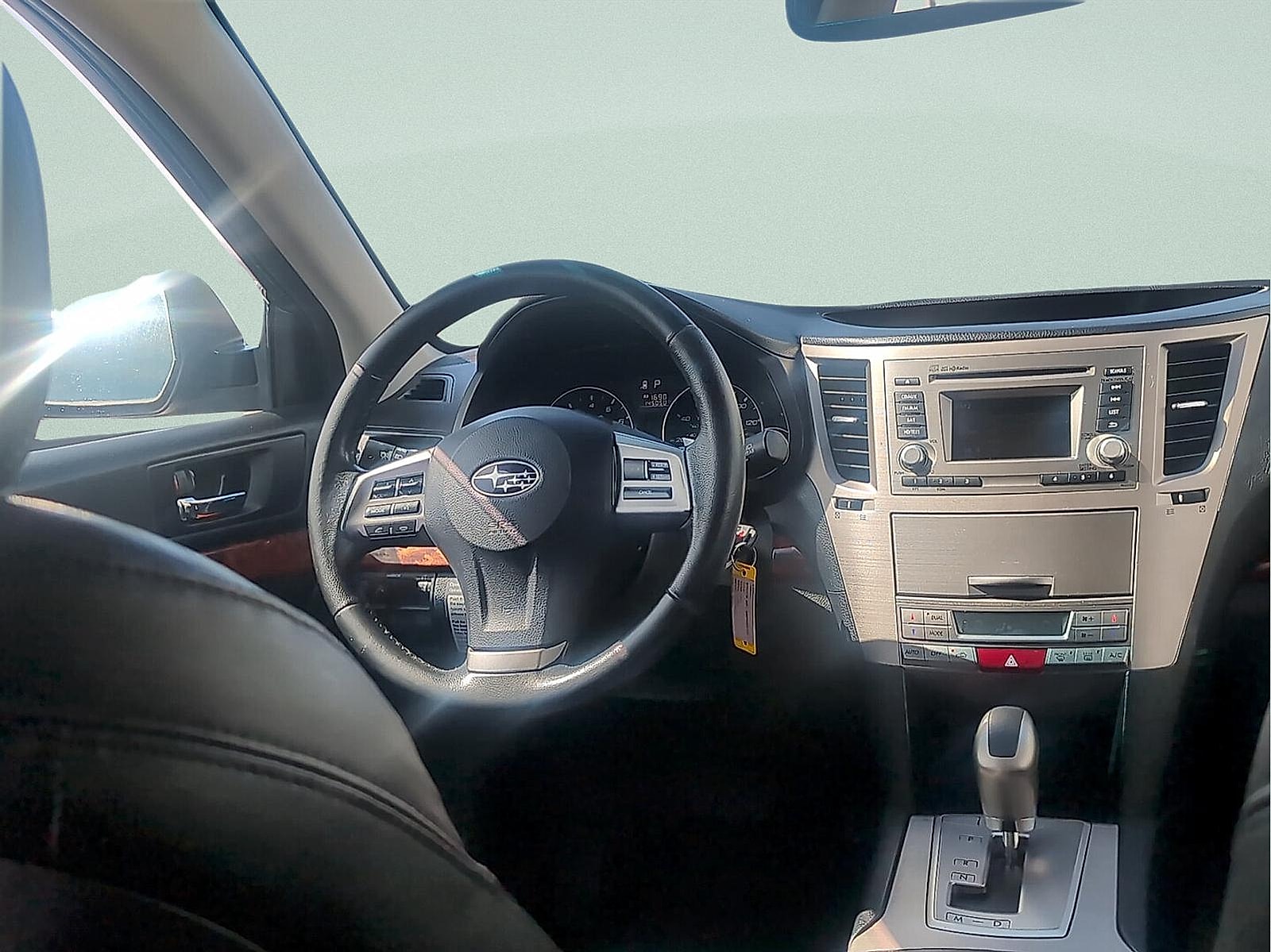 2012 Subaru Outback Limited - Photo 7