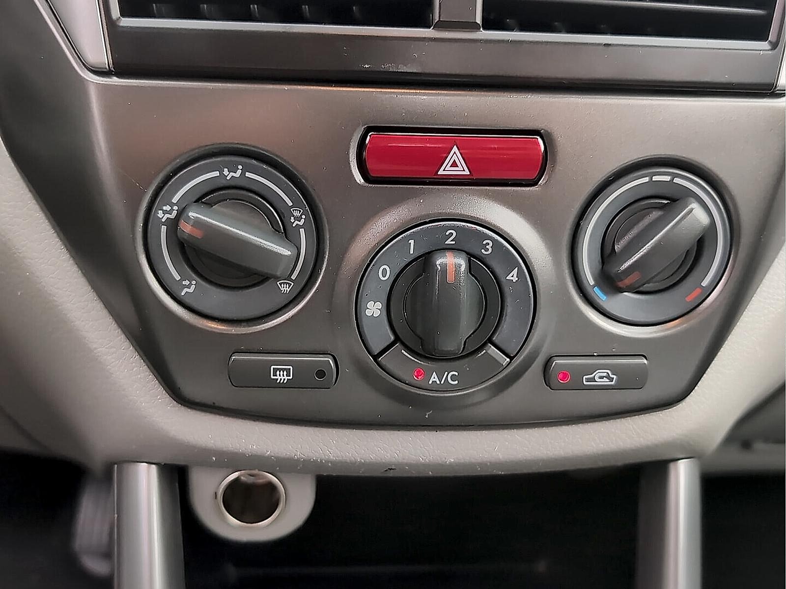 2011 Subaru Forester X - Photo 18