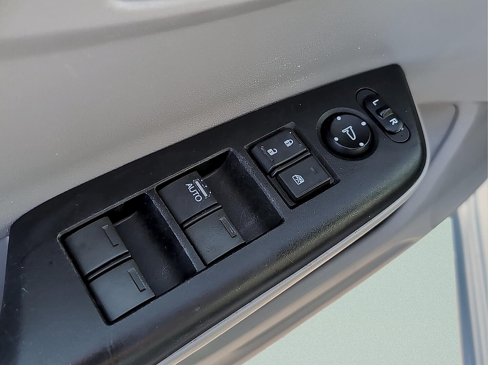 2012 Honda Civic LX - Photo 14