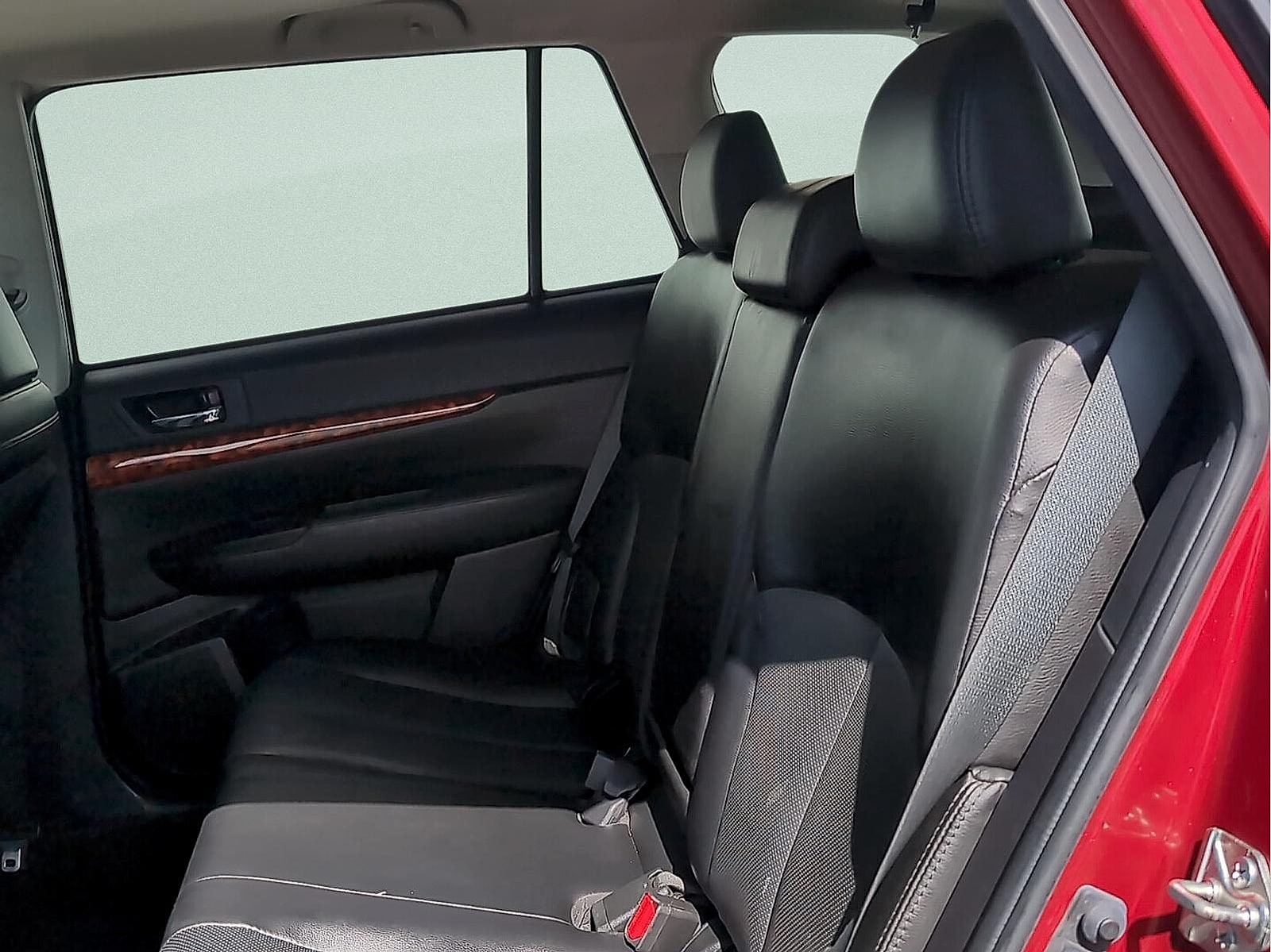 2012 Subaru Outback Limited - Photo 9