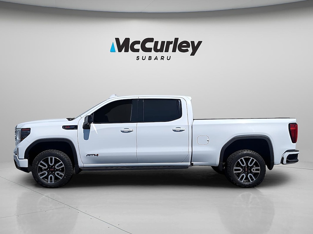 Used 2022 GMC Sierra 1500 4WD Crew Cab Standard Box AT4