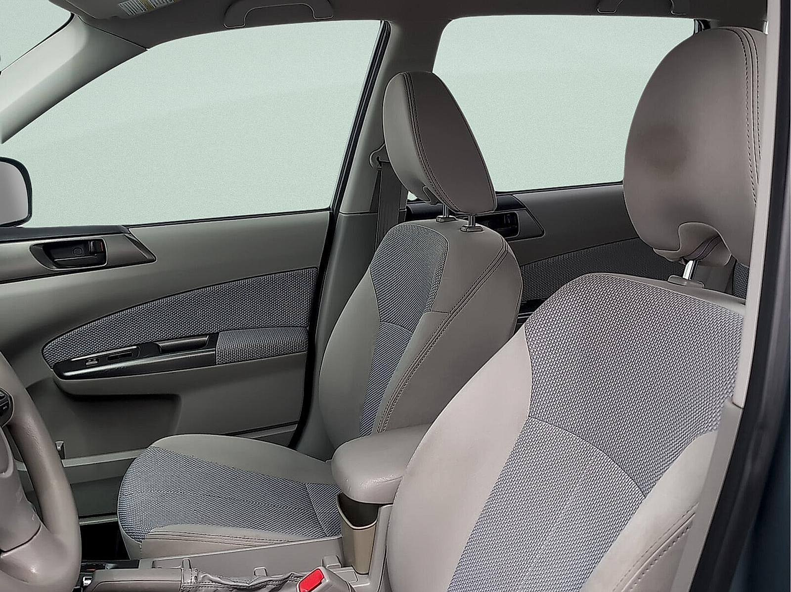 2011 Subaru Forester X - Photo 10