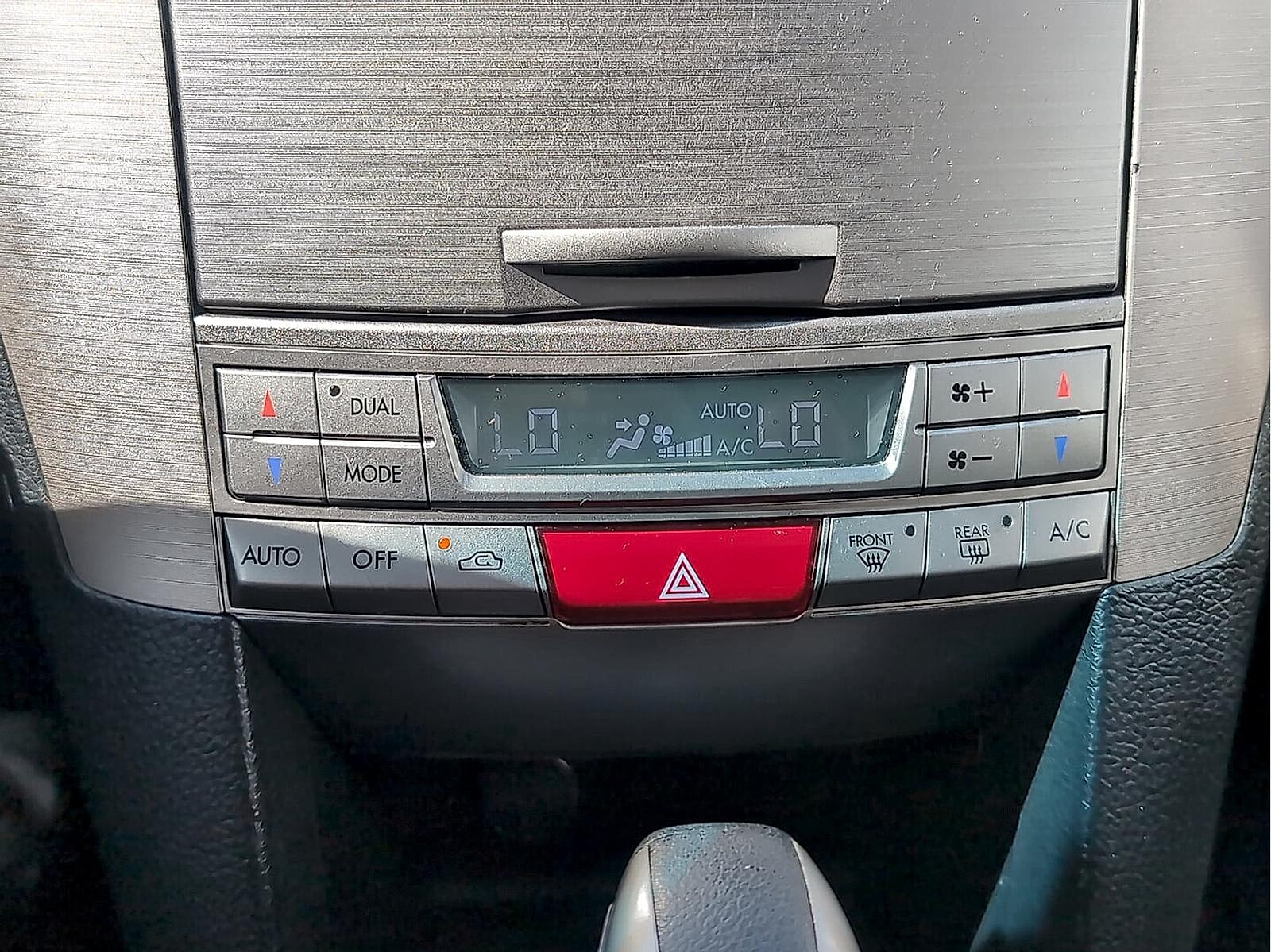 2012 Subaru Outback Limited - Photo 19