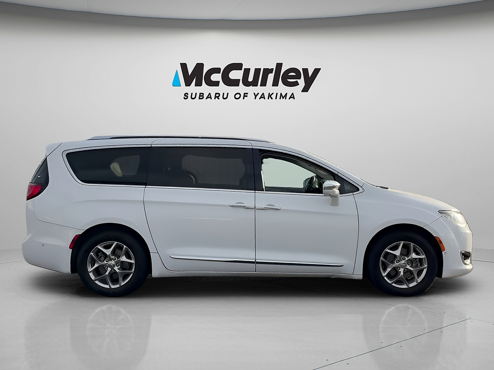Used 2018 Chrysler Pacifica Limited Van