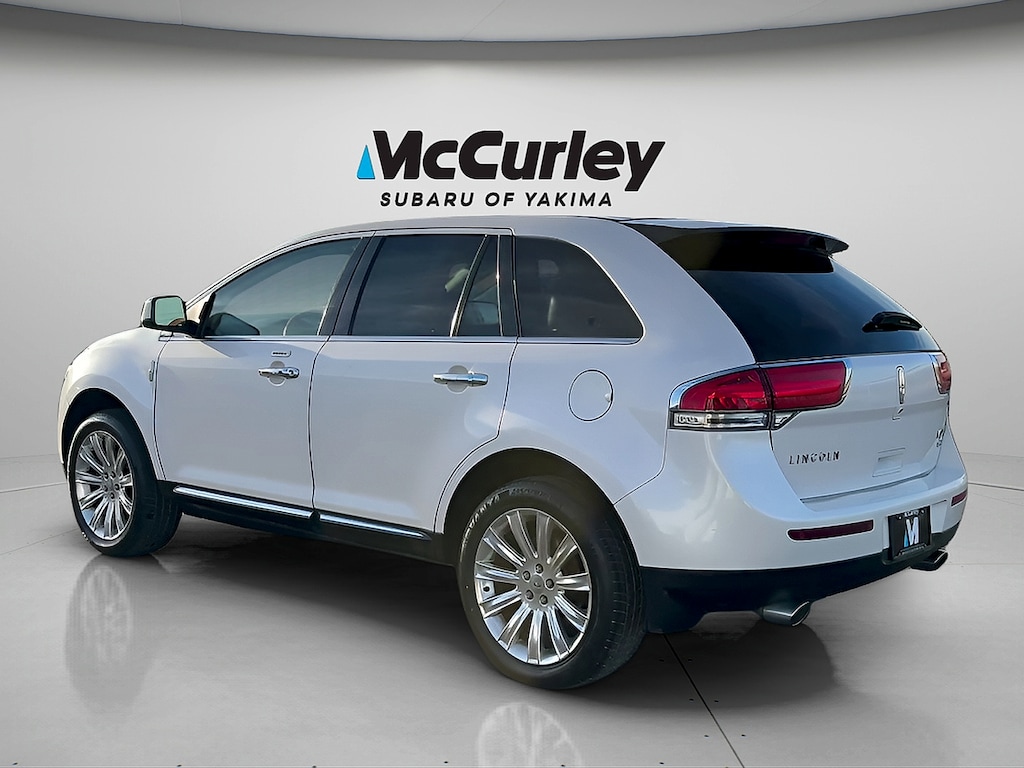 Used 2011 Lincoln MKX Base SUV