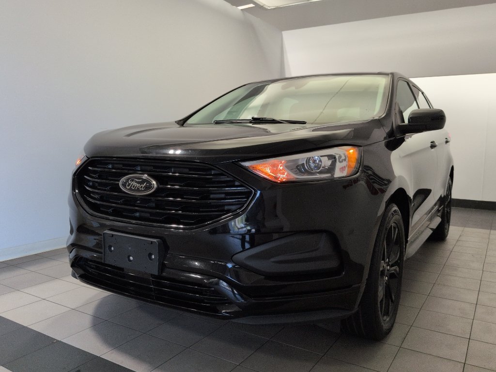 Used 2022 Ford Edge SE SUV