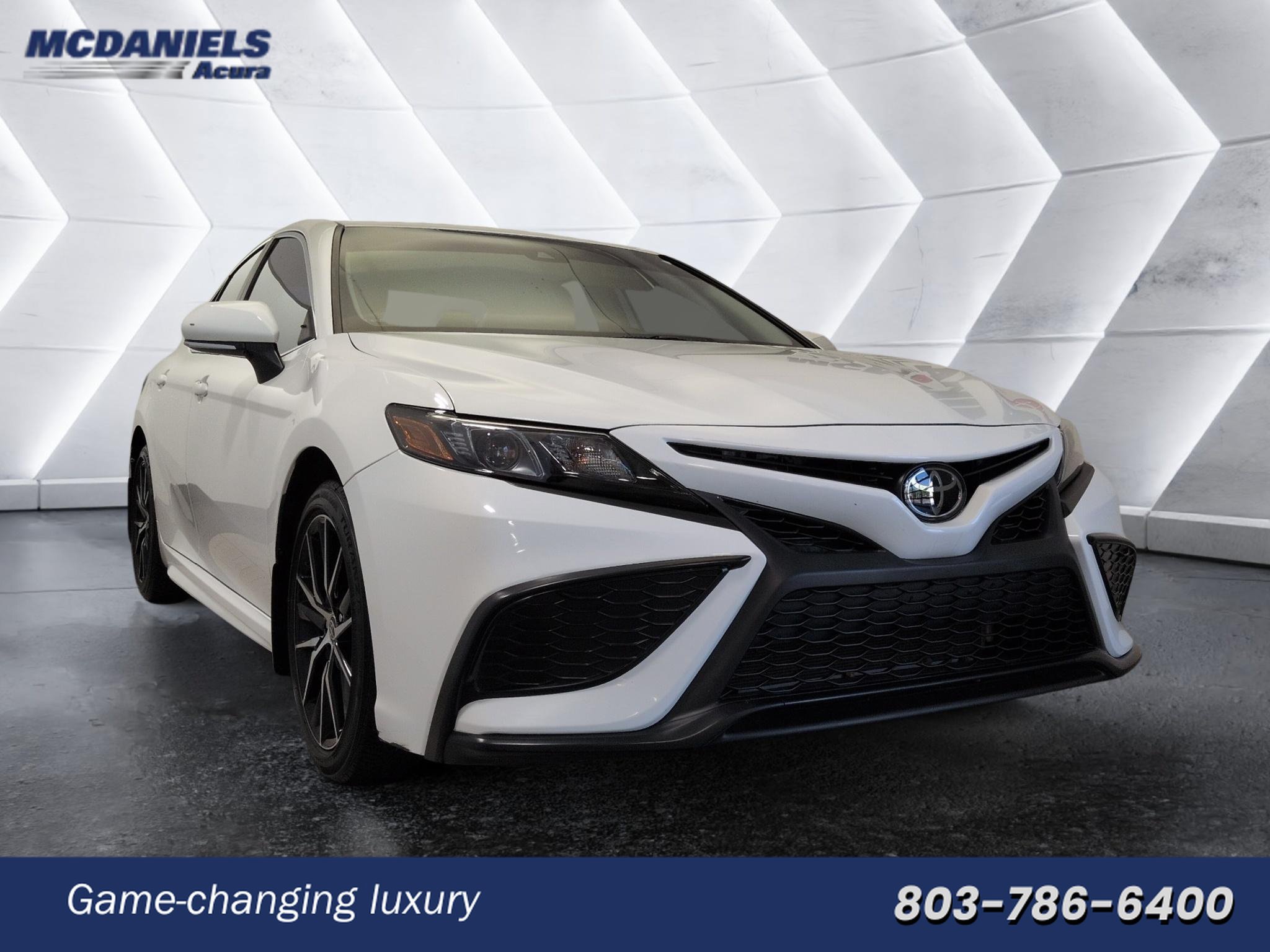 Used 2024 Toyota Camry SE SE Auto