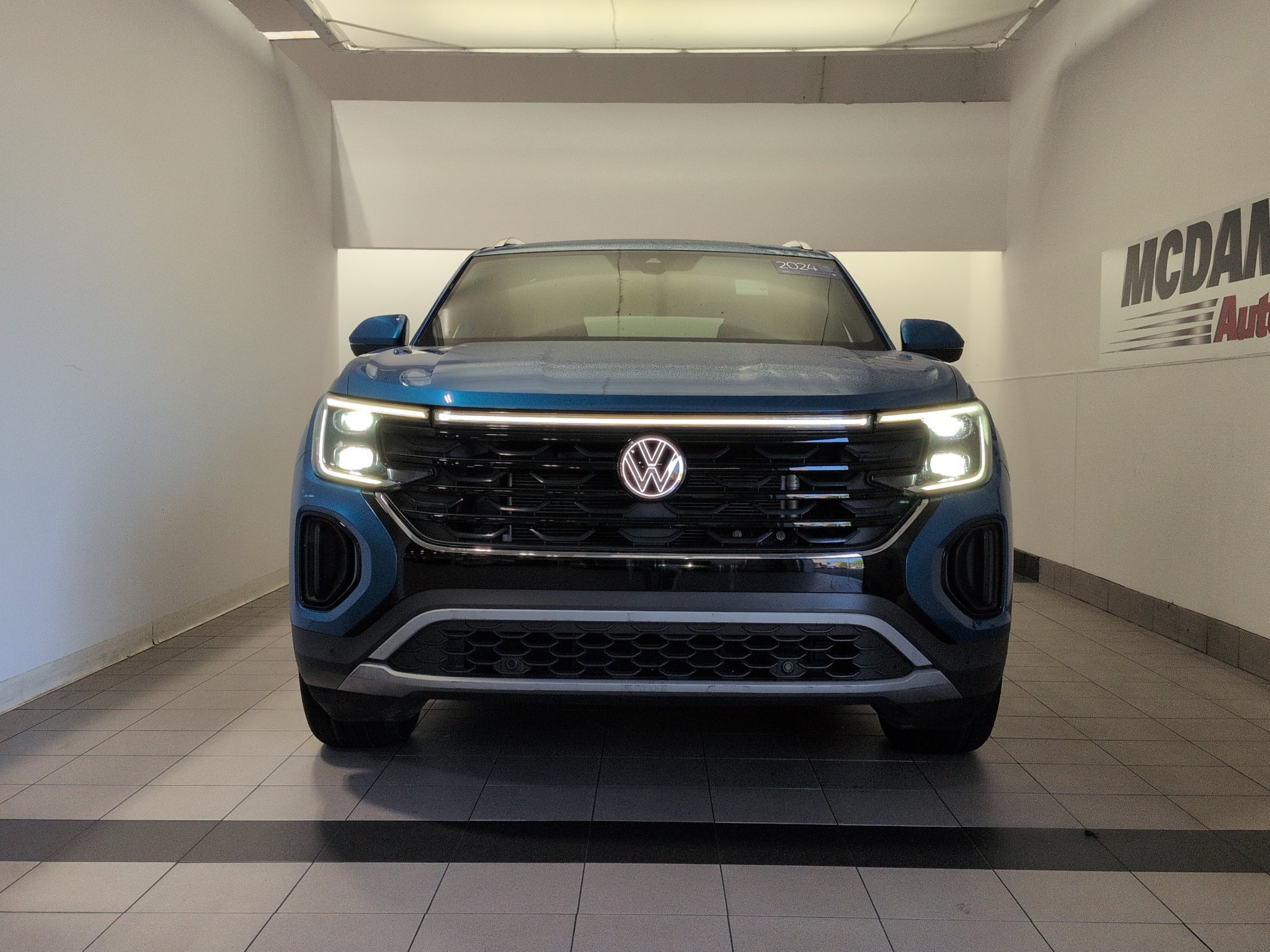 Certified 2024 Volkswagen Atlas Cross Sport 2.0T SE w/Technology SUV
