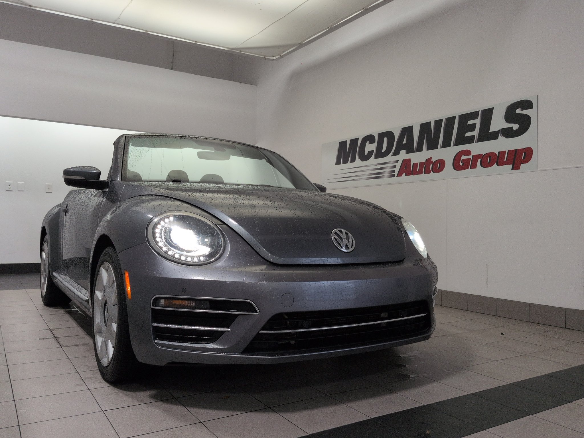 Used 2017 Volkswagen Beetle Convertible 1.8T SEL 1.8T SEL Auto