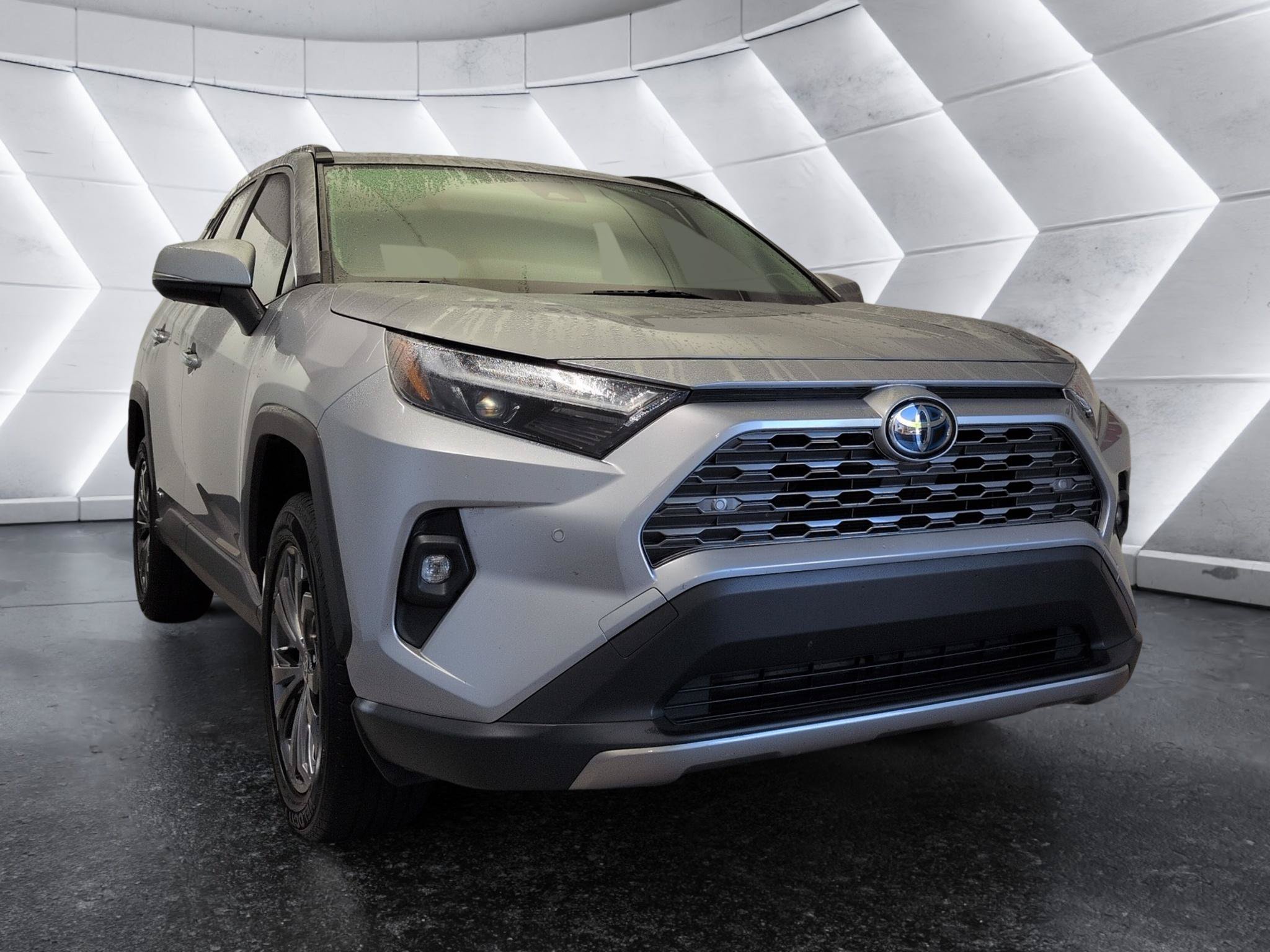 Used 2022 Toyota RAV4 Hybrid Limited SUV