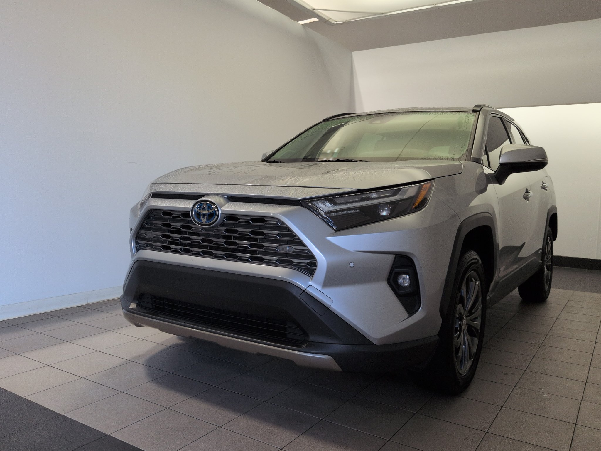 Used 2022 Toyota RAV4 Hybrid Limited SUV