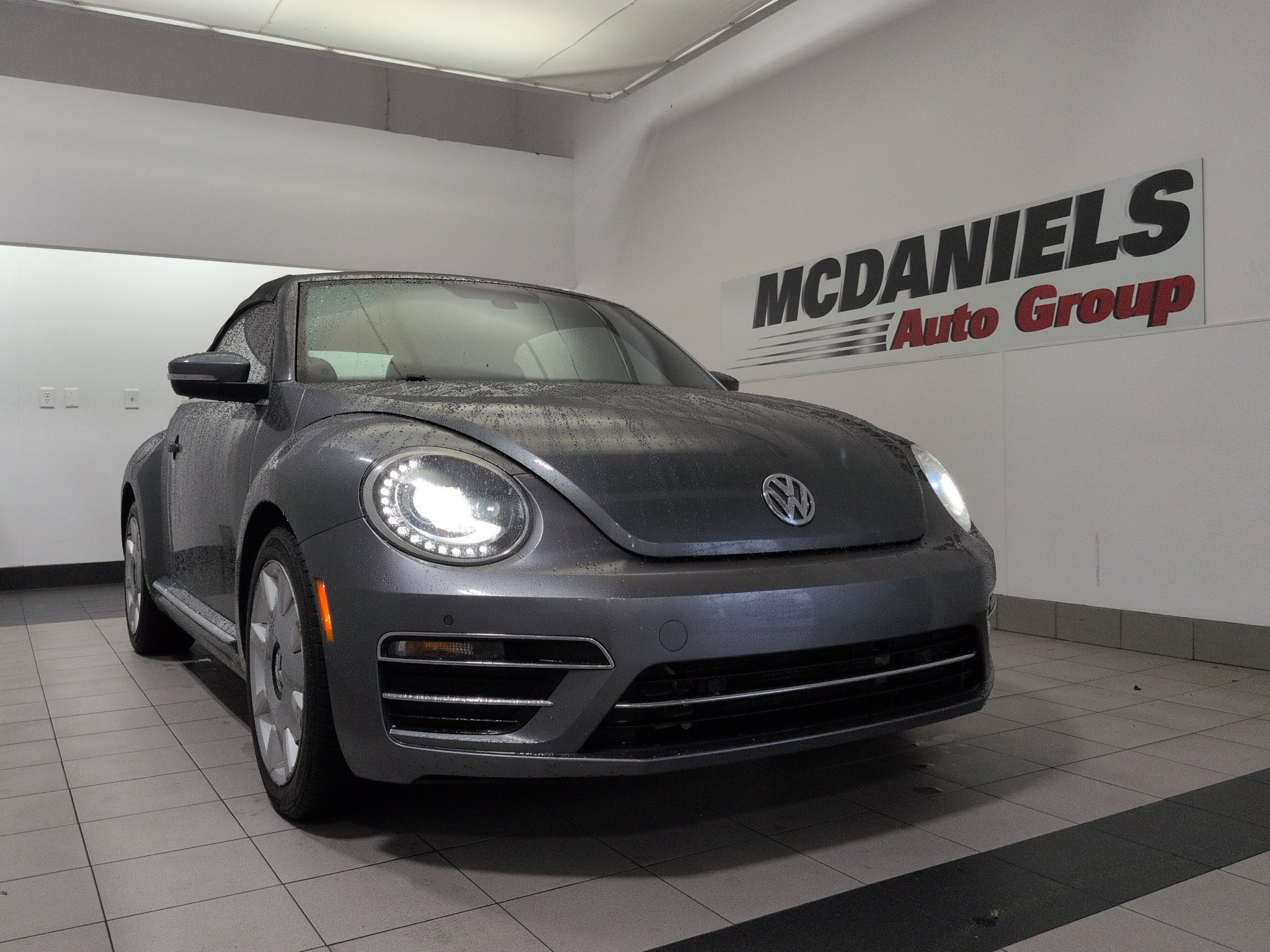 Used 2017 Volkswagen Beetle Convertible 1.8T SEL 1.8T SEL Auto