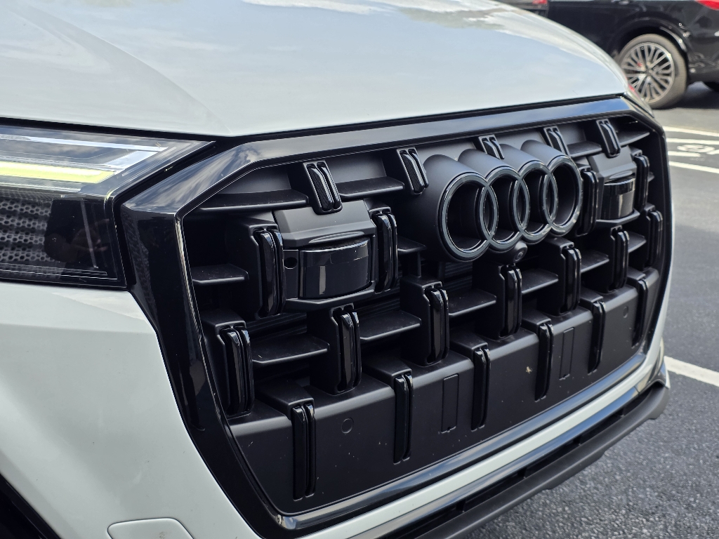 New 2026 Audi Q7 45 Premium Sport Utility