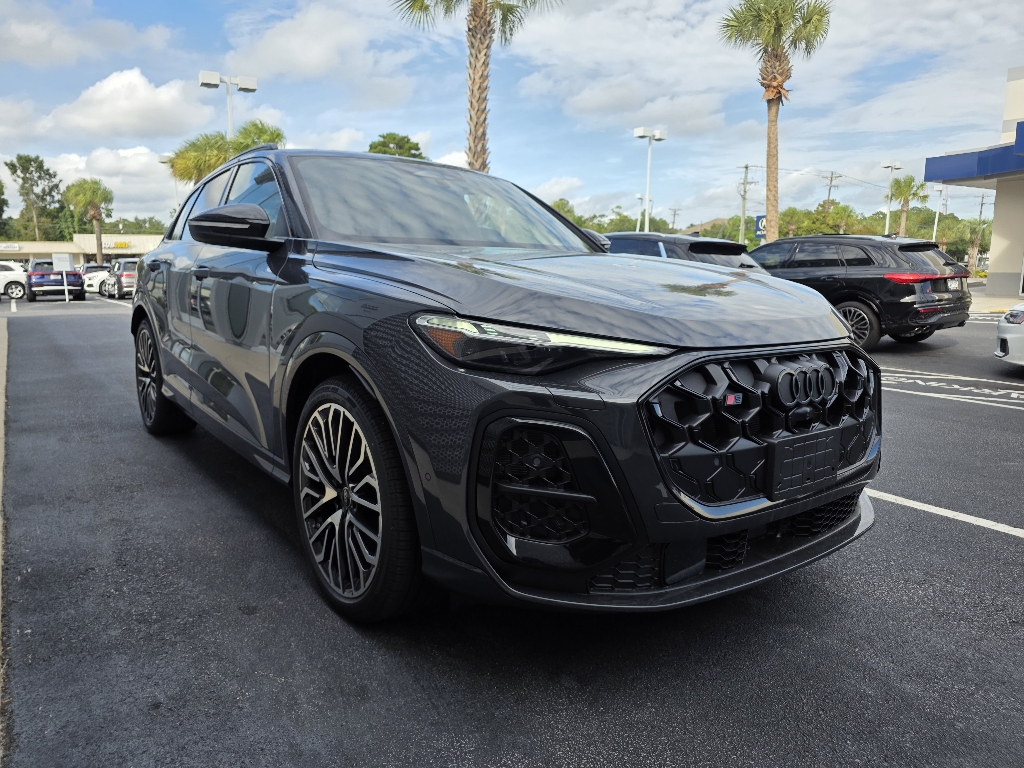 2026 Audi SQ5 Premium Plus - Photo 10