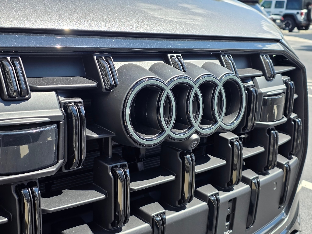 New 2026 Audi Q7 45 Premium Sport Utility